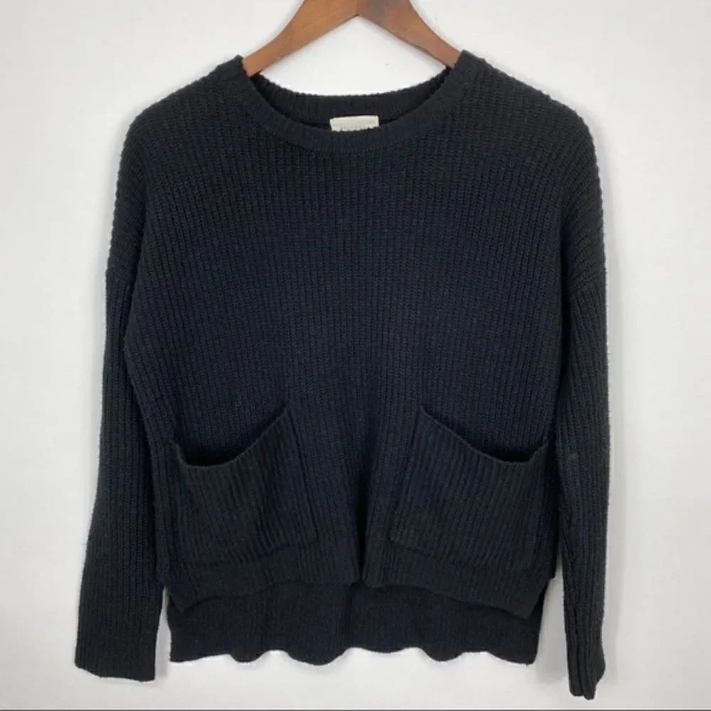 Melloday Black Front Pocket Sweater Small